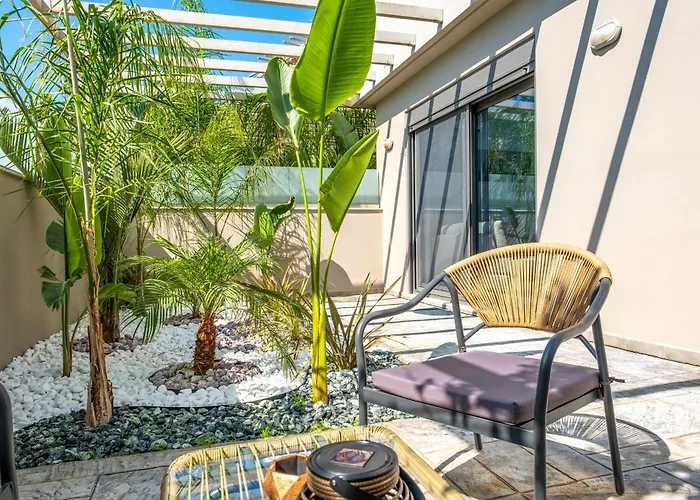 Delight Luxury Residences - Souda